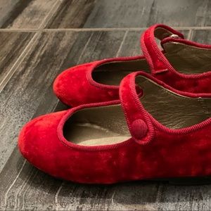 Papanatas kids red velvet Mary Jane. Size 24.
